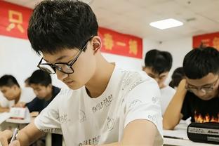 ?这差距……谢文能单刀不进懊恼时 韩国已开始反击现场教学射门